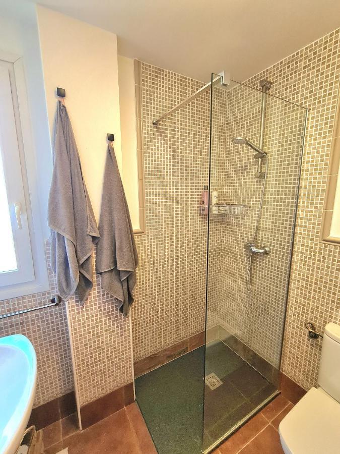 קורלחו Casa Zalla 110M2, 200M2 Garden, Pool, 1Gb Wi-Fi, Private Parking מראה חיצוני תמונה
