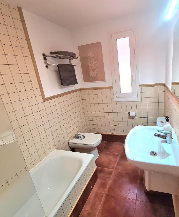 קורלחו Casa Zalla 110M2, 200M2 Garden, Pool, 1Gb Wi-Fi, Private Parking מראה חיצוני תמונה