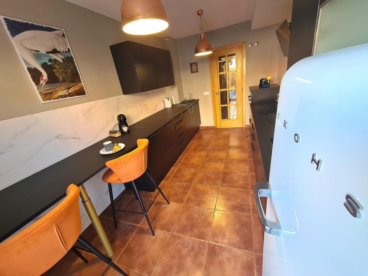 קורלחו Casa Zalla 110M2, 200M2 Garden, Pool, 1Gb Wi-Fi, Private Parking מראה חיצוני תמונה